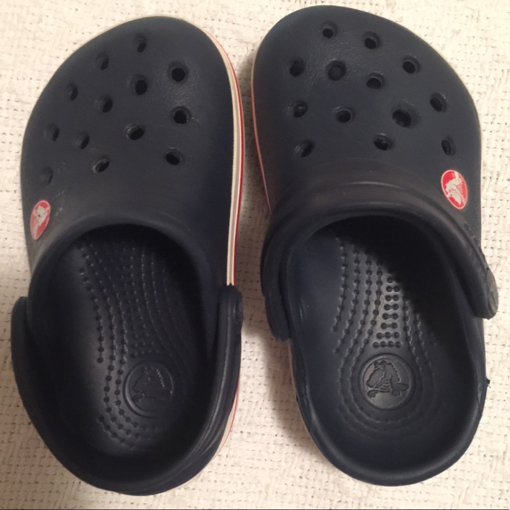 Navy Crocs Size 4-5